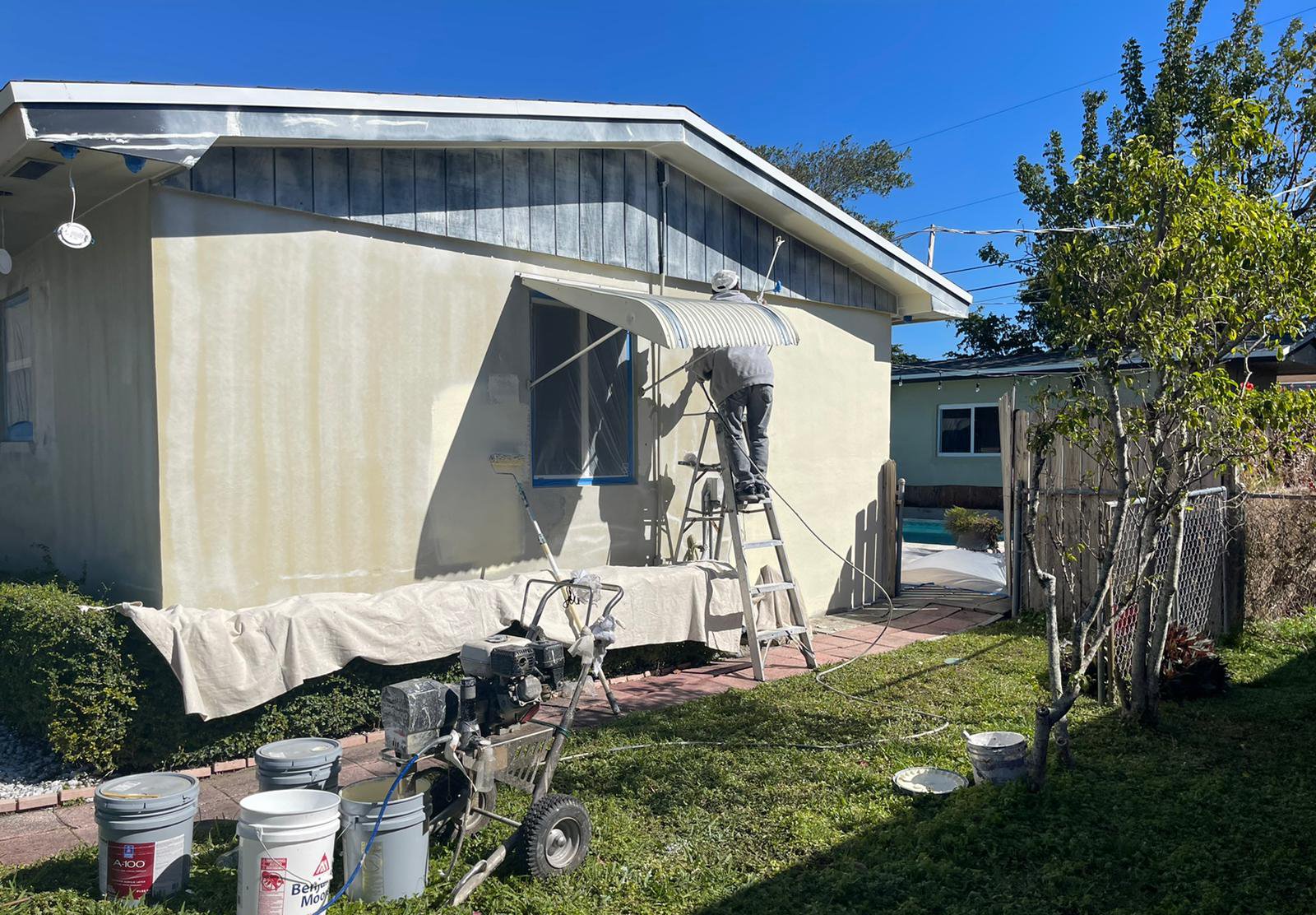 Painting Labor in Miami